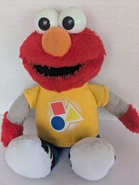 Hasbro ROCKIN COLORS SHAPES ELMO Doll Furry Red Plush Talks Sings Sesame St 2010
